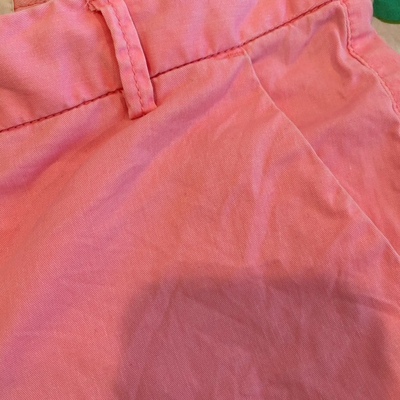 H&M neon pink shorts. Only wore 1,2 times - Picture 5 of 7